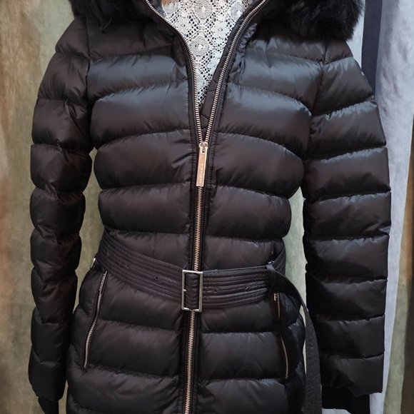Burberry long puffer coat. - Picture 2 of 8